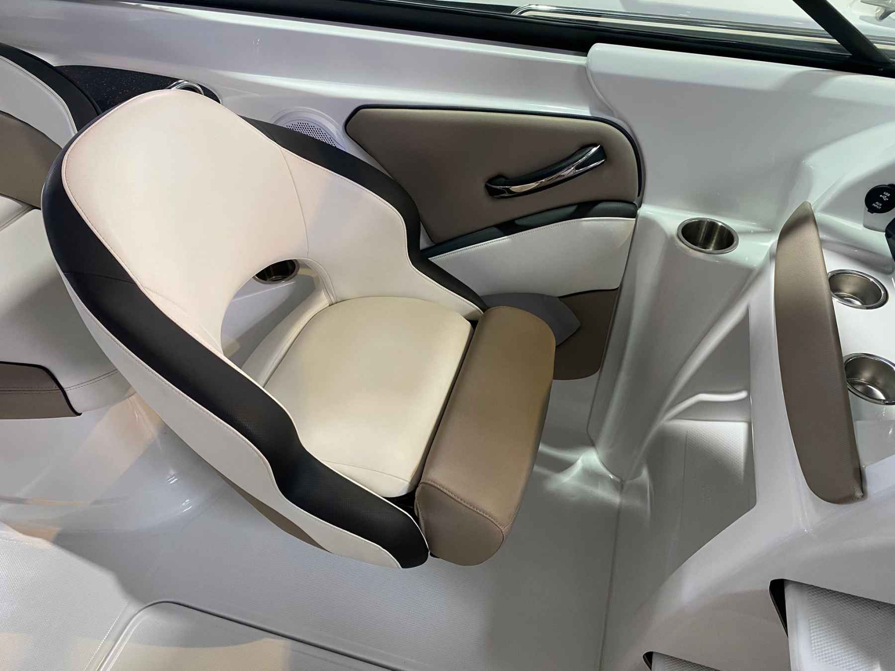 Motorboot VIPER V 263 DC