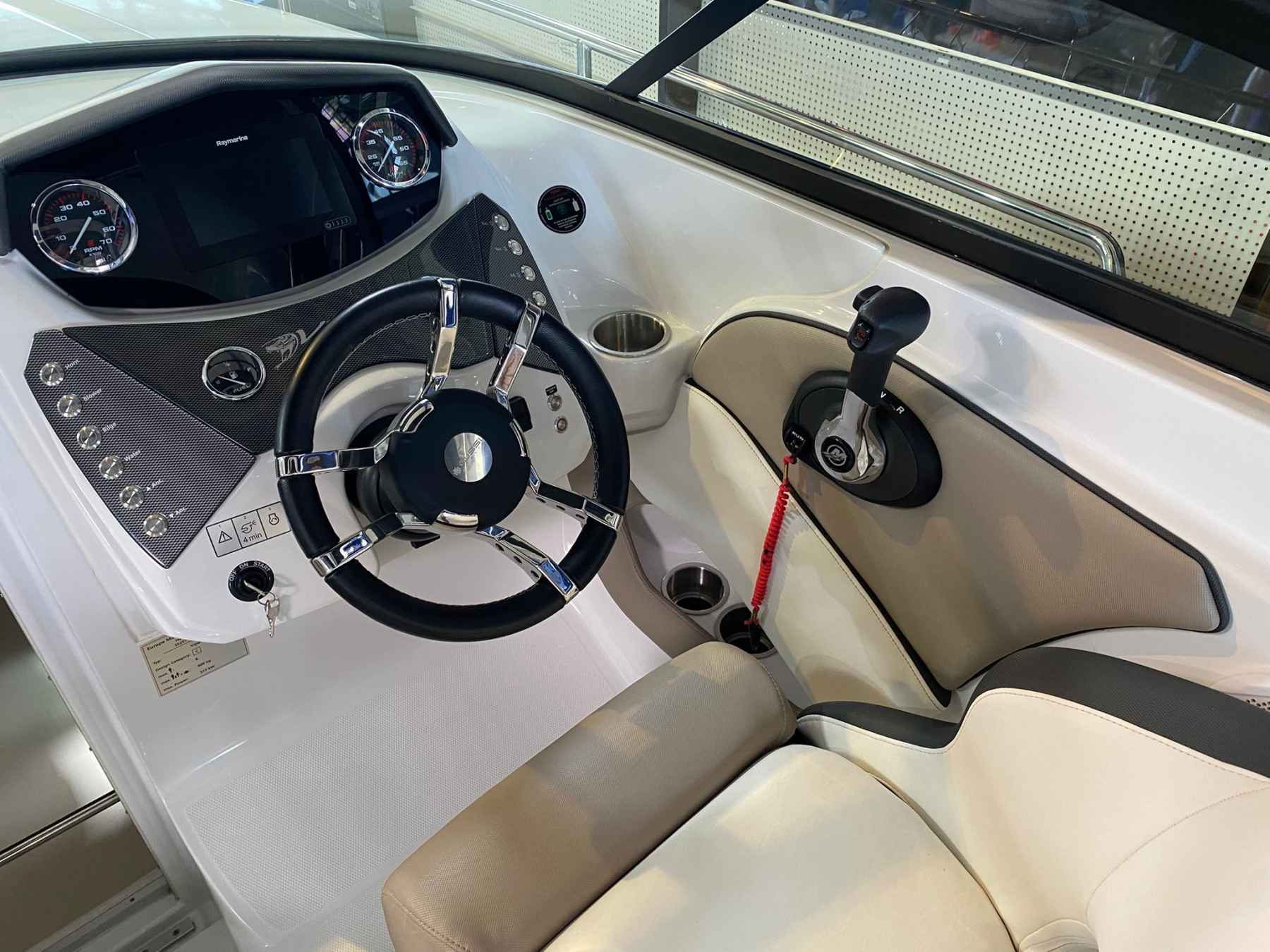 Motorboot VIPER V 263 DC