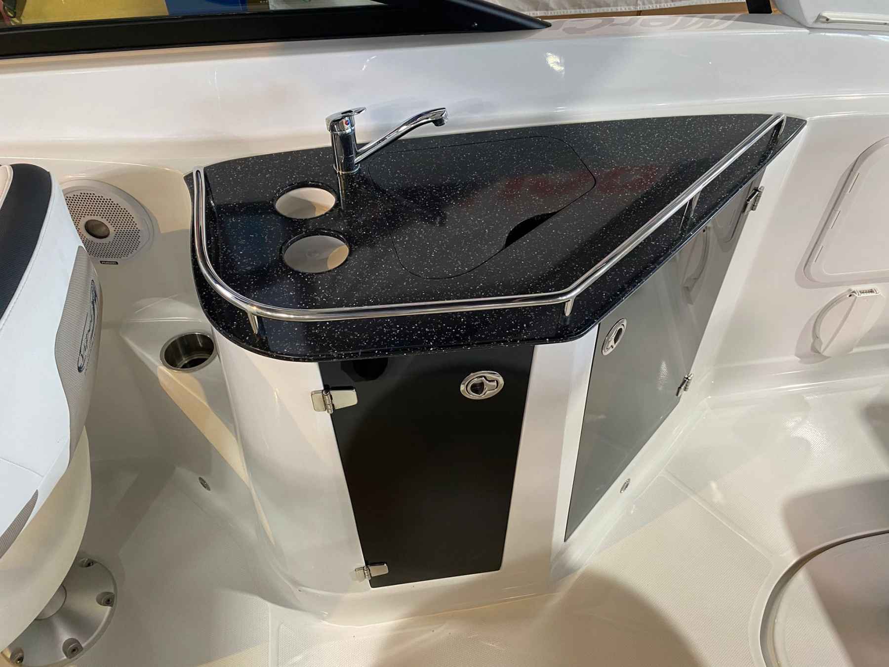 Motorboot VIPER V 263 DC