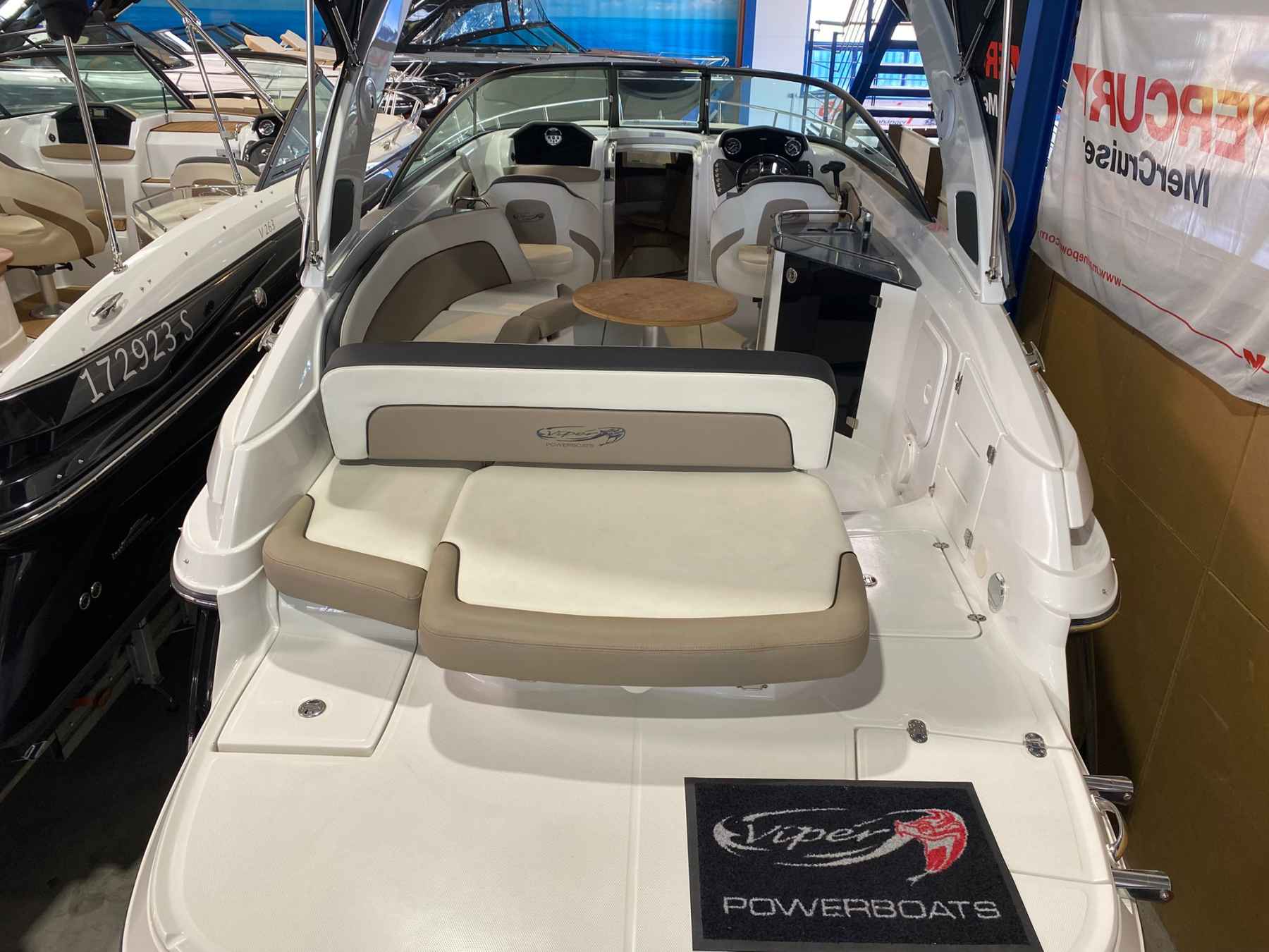 Motorboot Viper V 263 DC