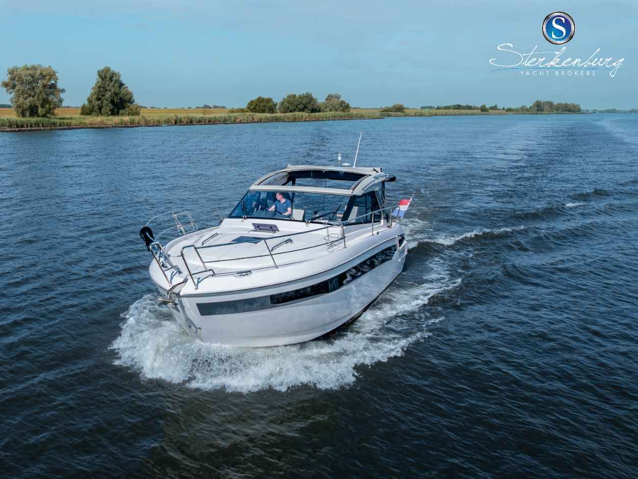 Motorboot Bavaria S40 HT