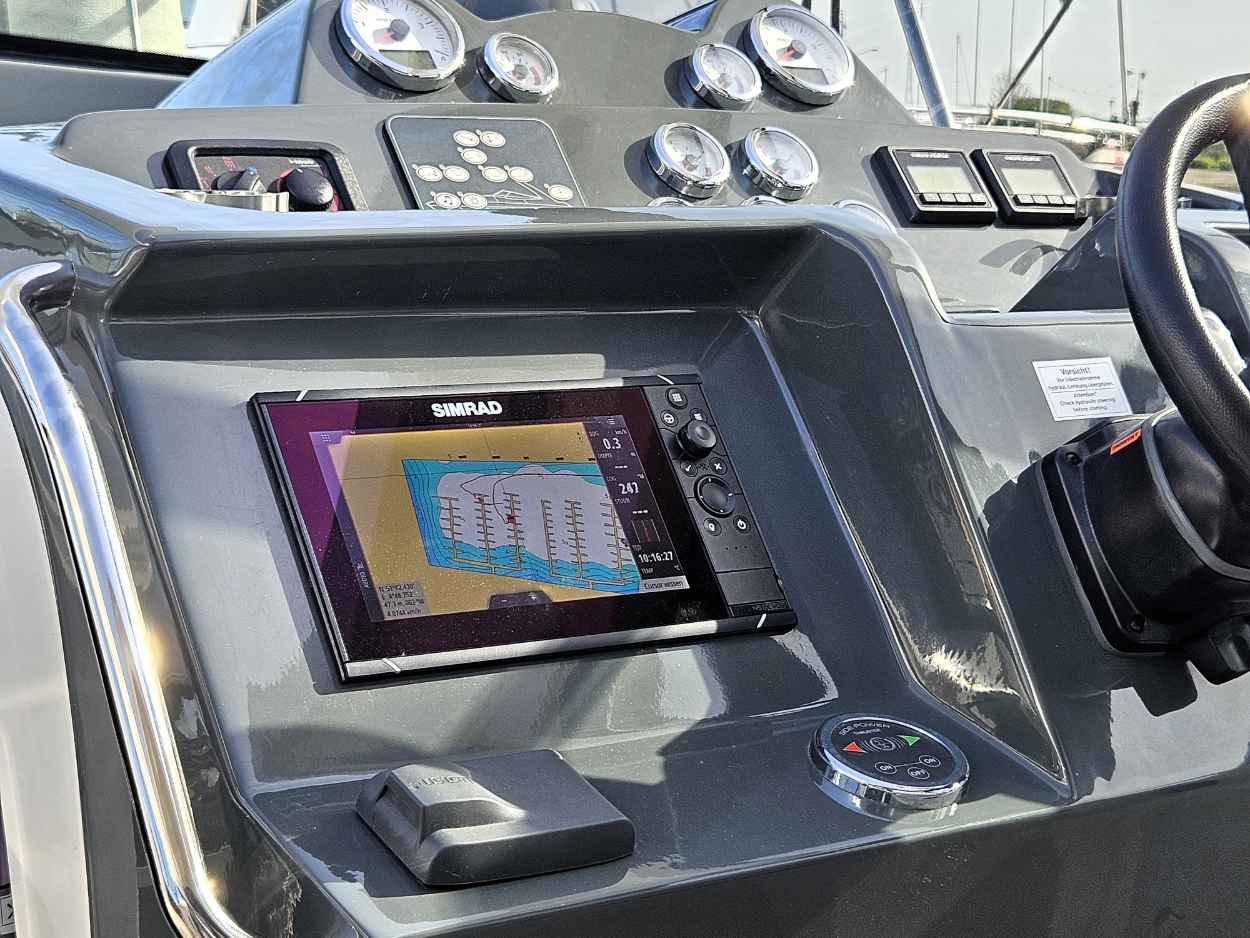 Motorboot Bavaria S40 HT