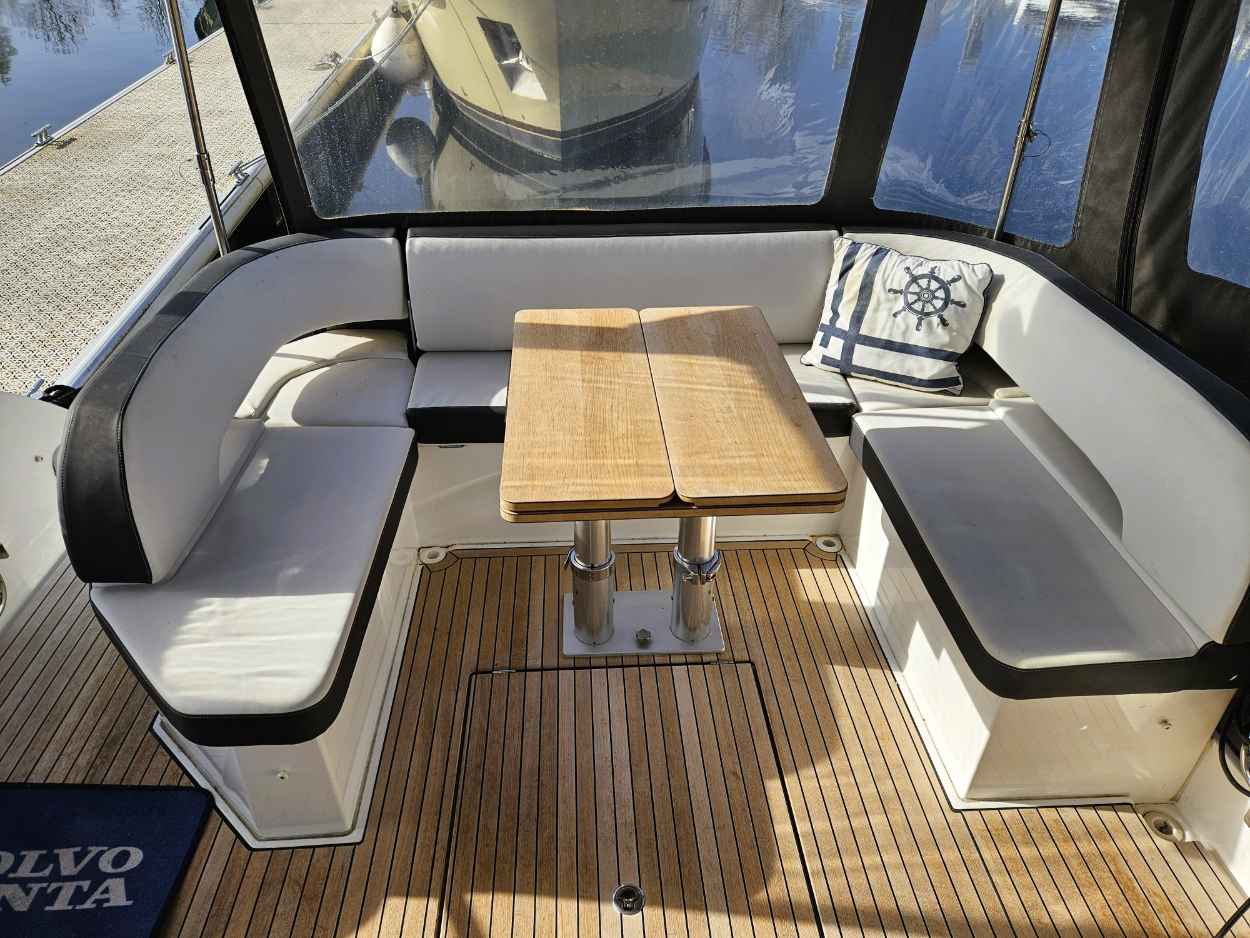 Motorboot Bavaria S40 HT