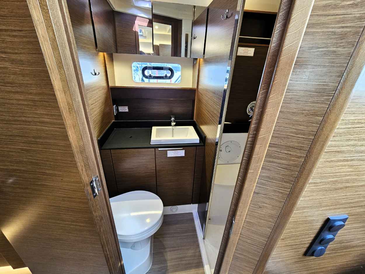 Motorboot Bavaria S40 HT