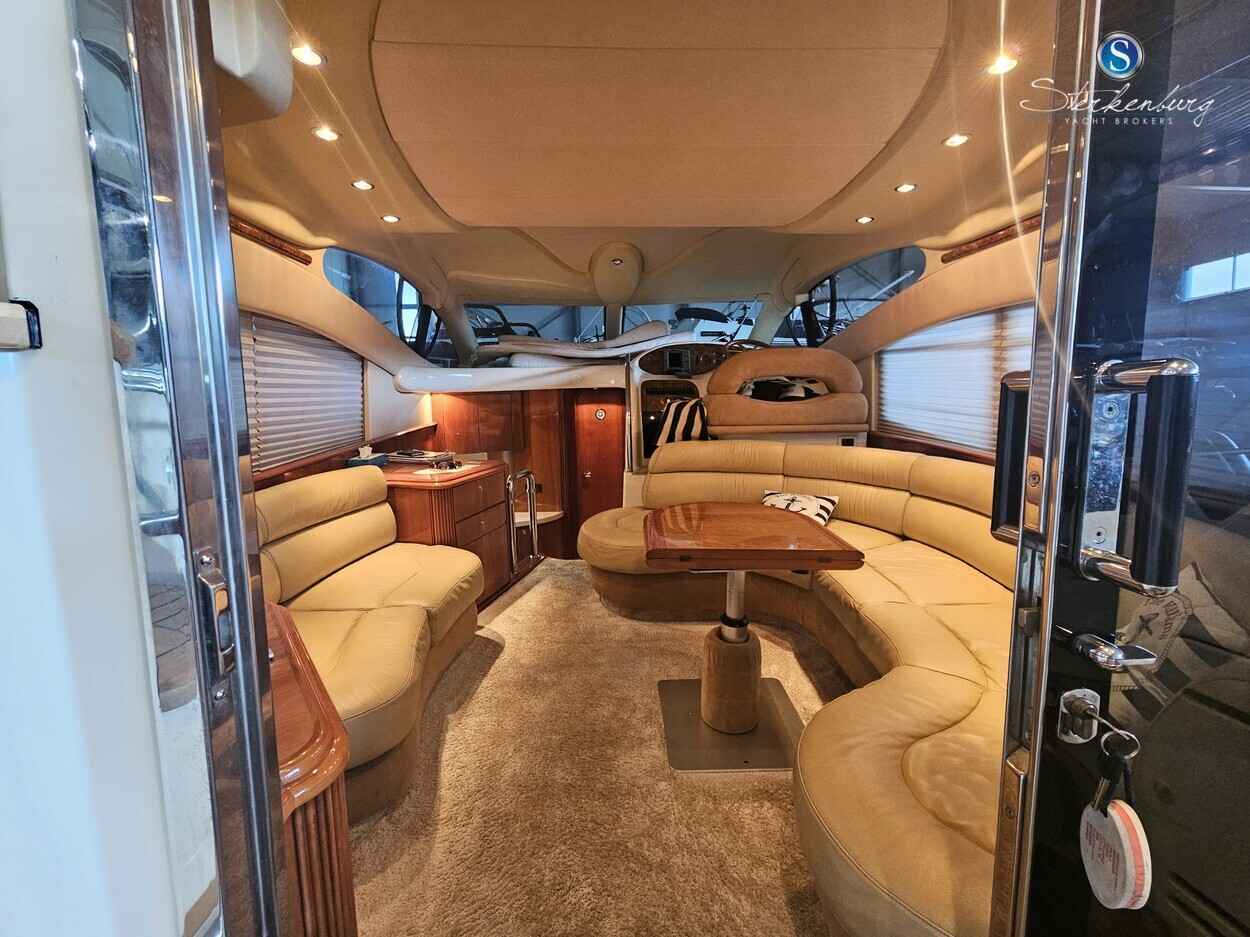 Motorboot Azimut 42