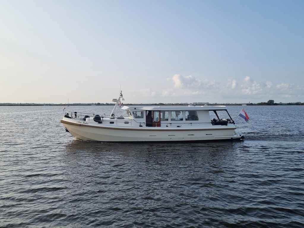 Motorboot Smelne Smelne Salon Vlet 1485