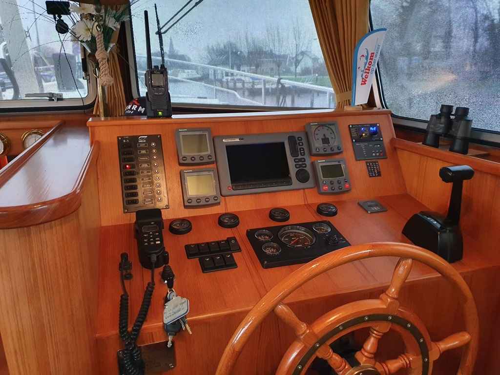 Motorboot Smelne Smelne Salon Vlet 1485