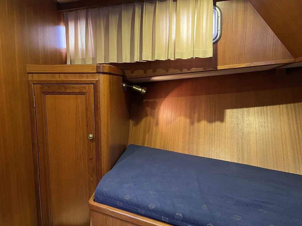 Motorboot Blauwe Hand Trawler 1400