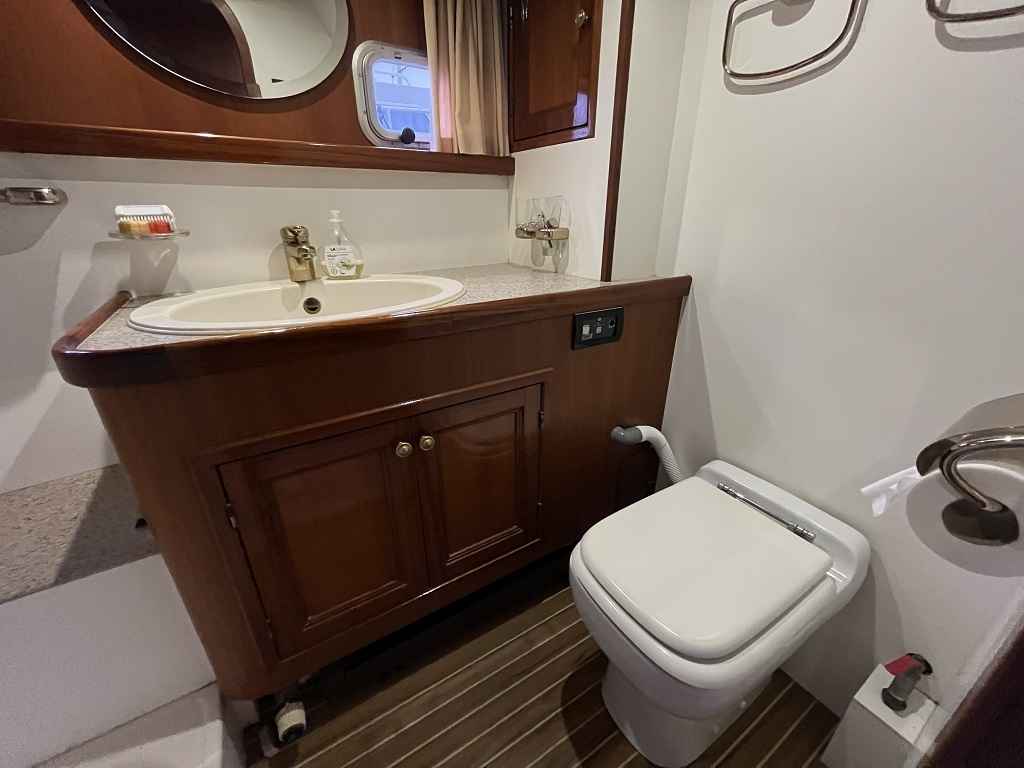 Motorboot Blauwe Hand Trawler 1400