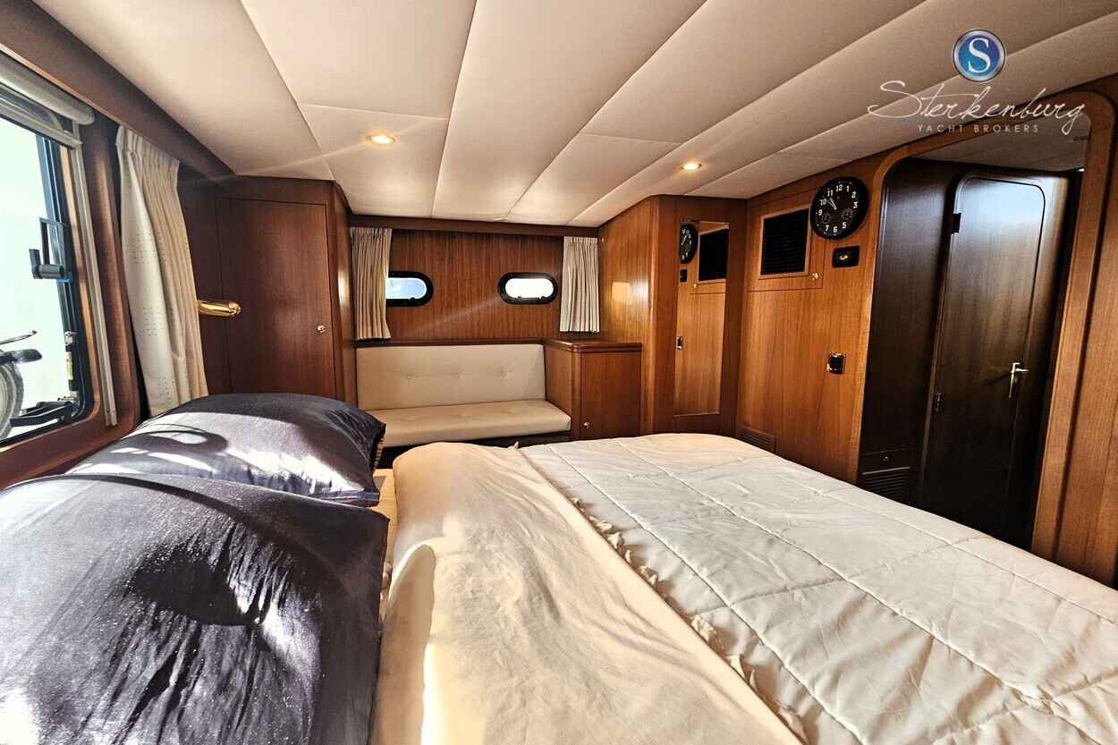 Motorboot Valk Continental 1500 Cabrio