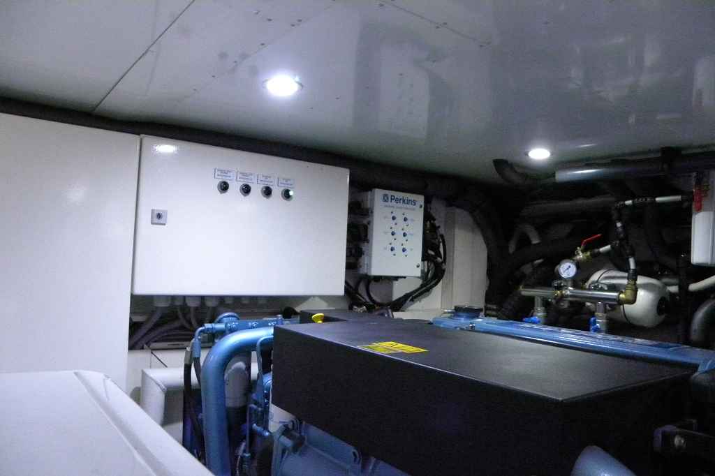 Motorboot Storm X 53F