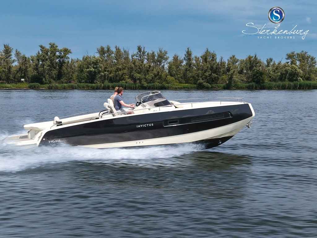 Motorboot Invictus 280 GT