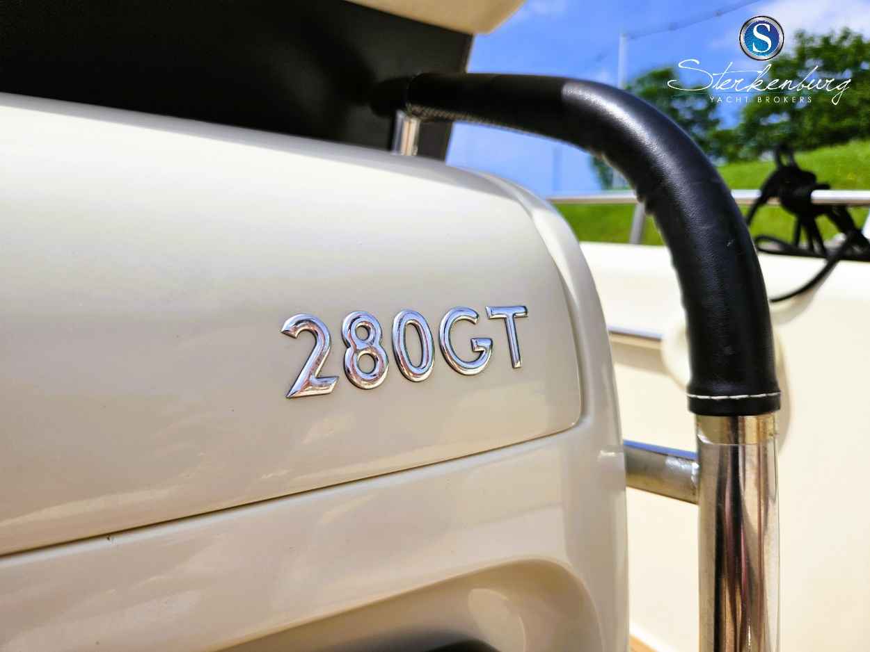 Motorboot Invictus 280 GT