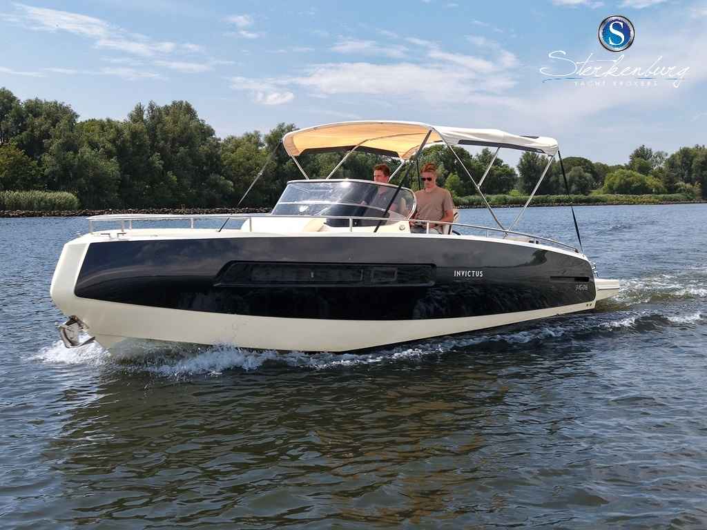 Motorboot Invictus 280 GT