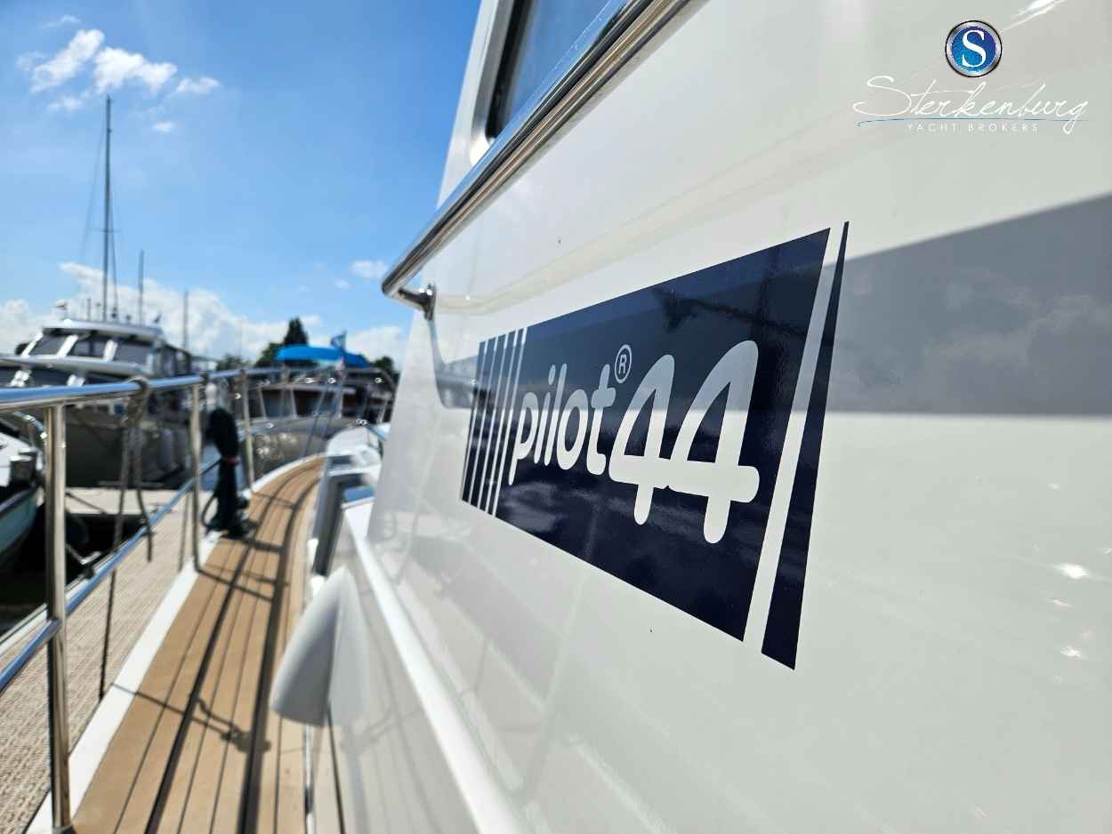 Motorboot Pilot 44