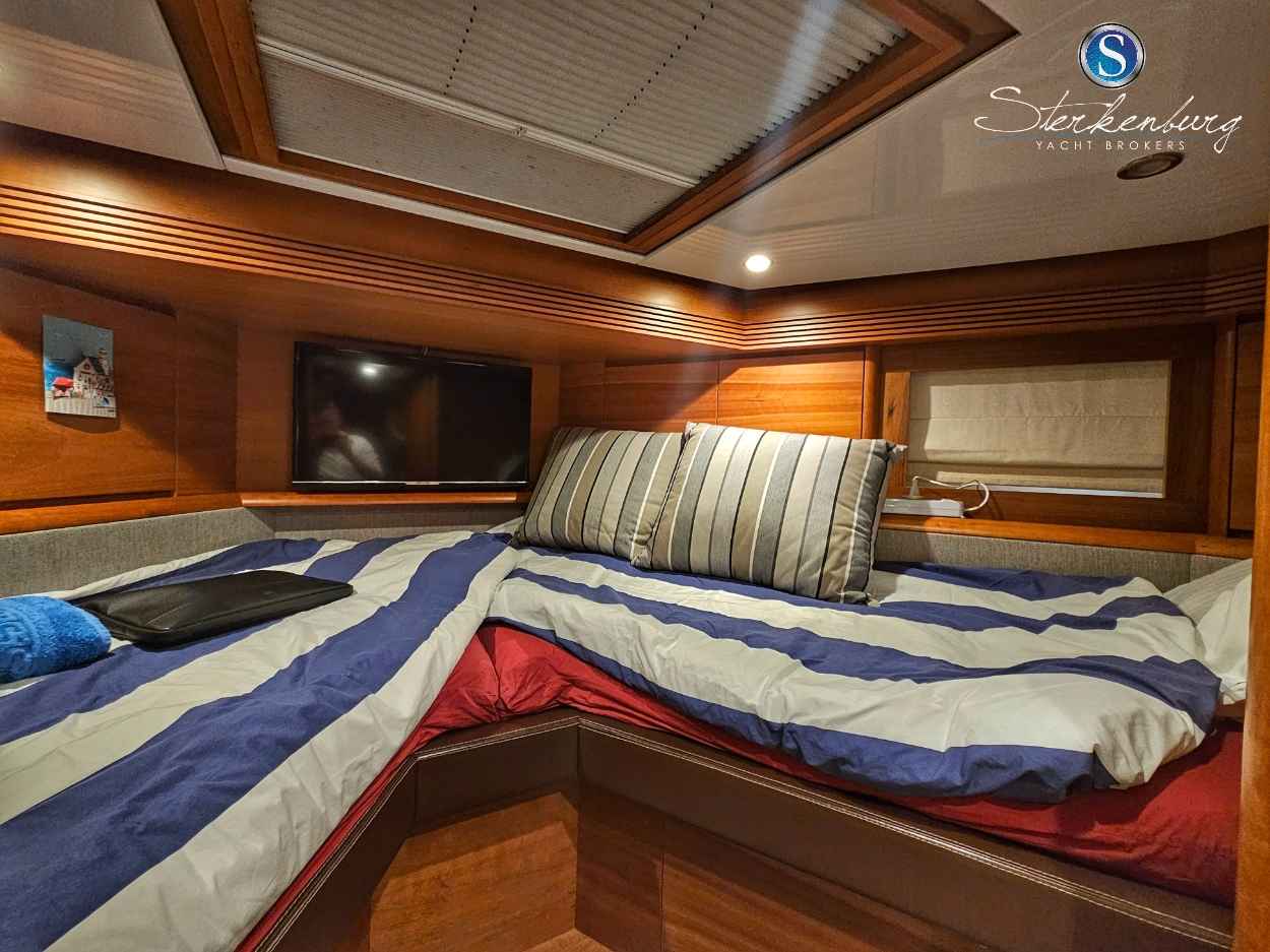 Motorboot Van der Valk Continental II 2300 ALU-IPS