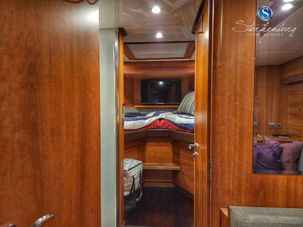 Motorboot Van der Valk Continental II 2300 ALU-IPS