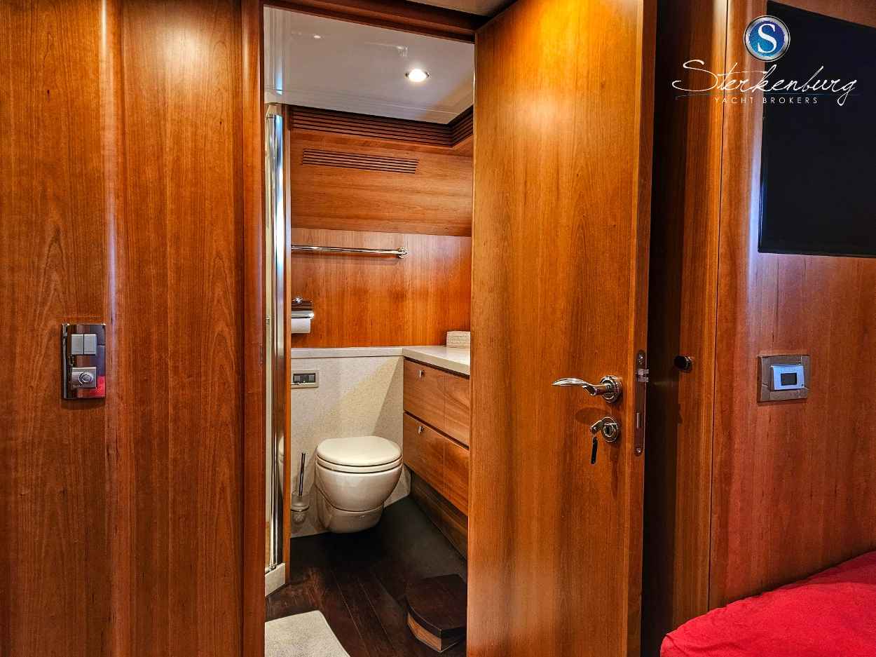 Motorboot Van der Valk Continental II 2300 ALU-IPS