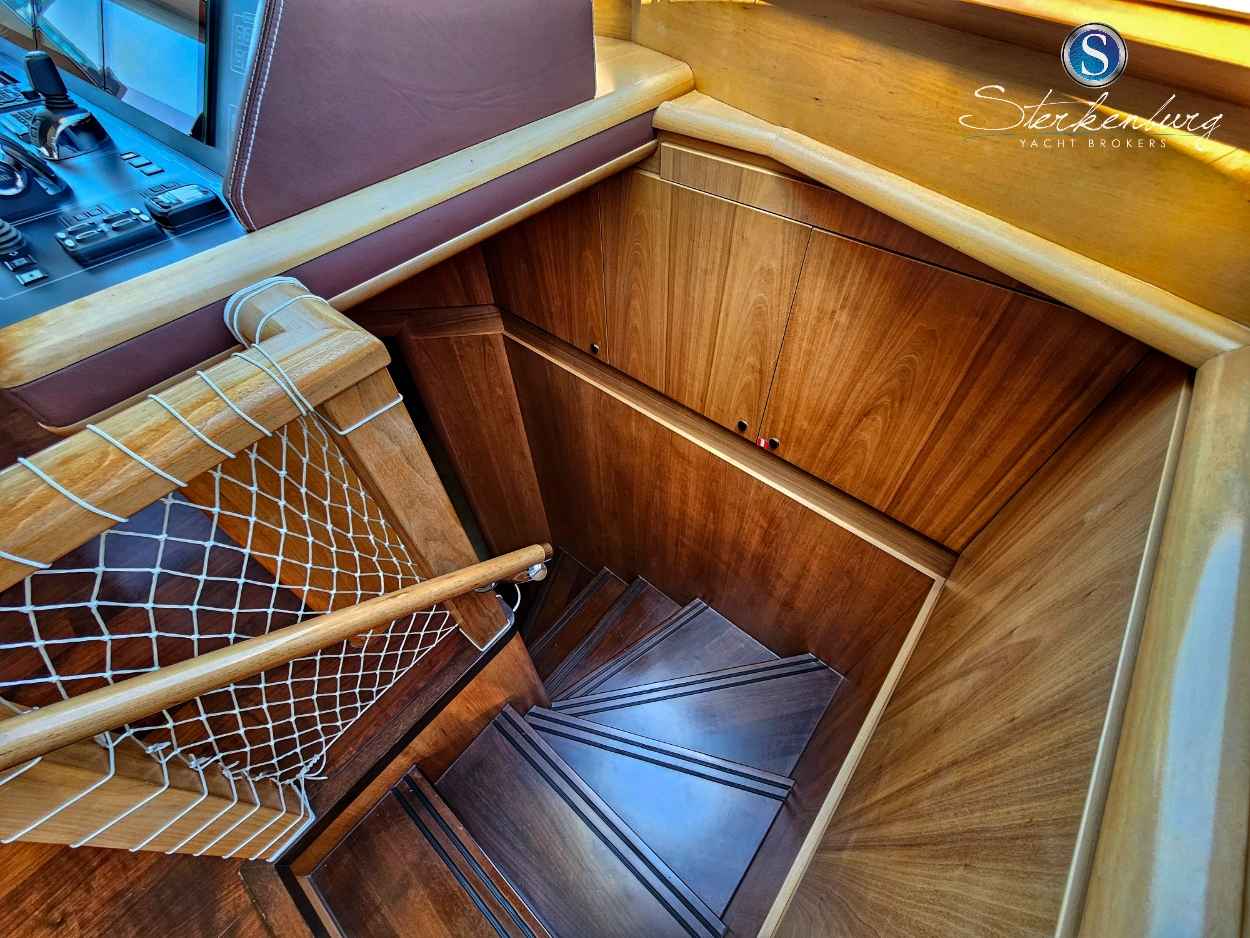 Motorboot Van der Valk Continental II 2300 ALU-IPS