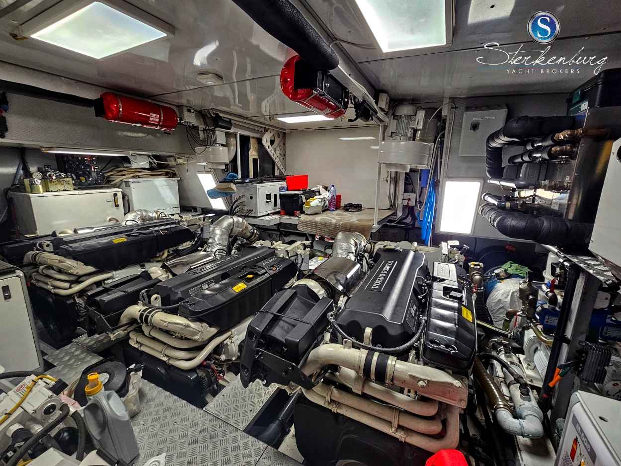 Motorboot Van der Valk Continental II 2300 ALU-IPS