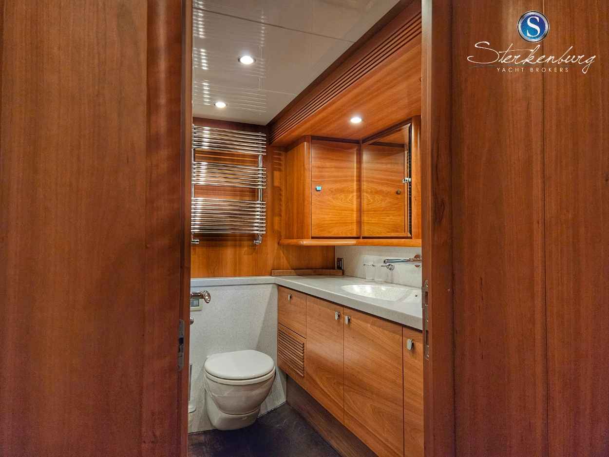 Motorboot Van der Valk Continental II 2300 ALU-IPS