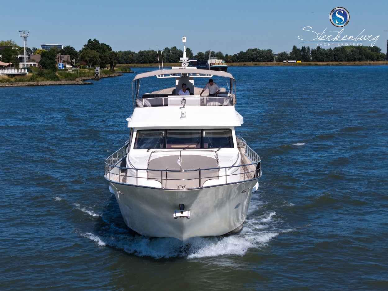 Motorboot Van der Valk Continental II 2300 ALU-IPS
