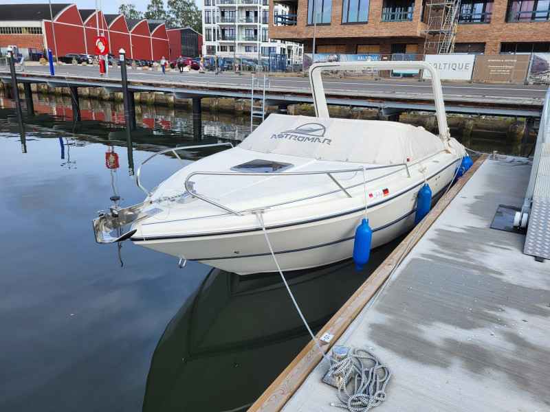 Motorboot Astromar LS-470