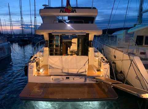 Motorboot Bavaria Virtess 420 Fly