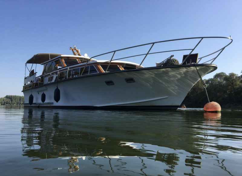 Motorboot Cobalt 360
