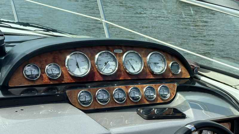 Motorboot Cobalt 360