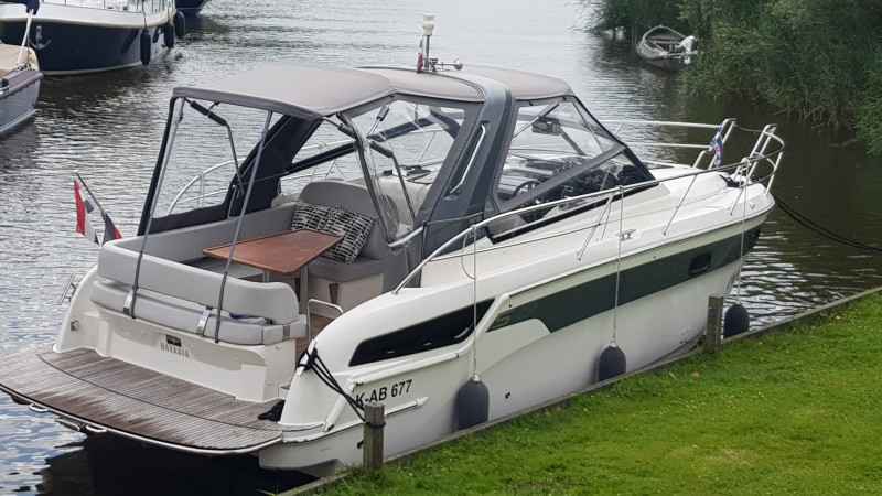 Motorboot Cobalt 360