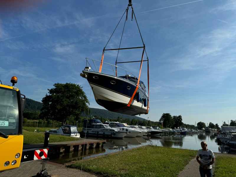 Motorboot Cobalt 360