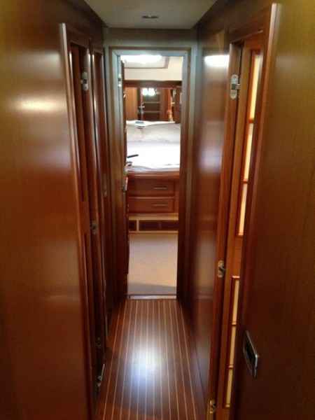 Motorboot Mochi Craft Dolphin 54 Sun Top