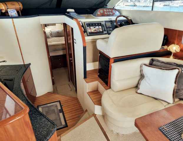 Motorboot Fairline (GB) Phantom 40 Fly