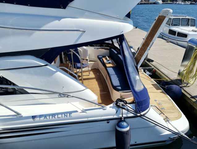 Motorboot Fairline (GB) Phantom 40 Fly