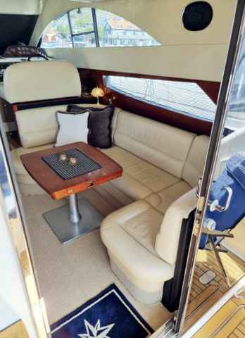 Motorboot Fairline (GB) Phantom 40 Fly