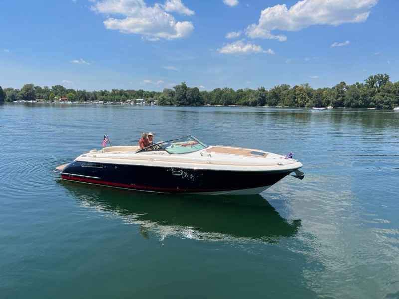 Motorboot Absolute 56 HT