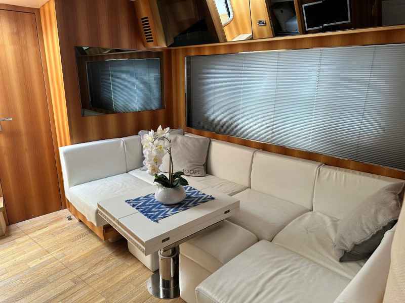 Motorboot Absolute 56 HT