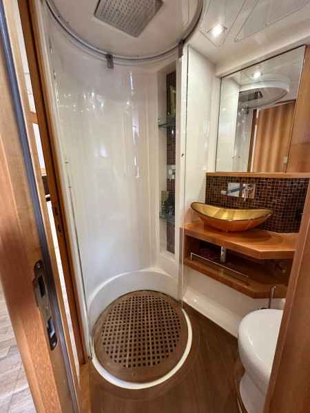 Motorboot Absolute 56 HT