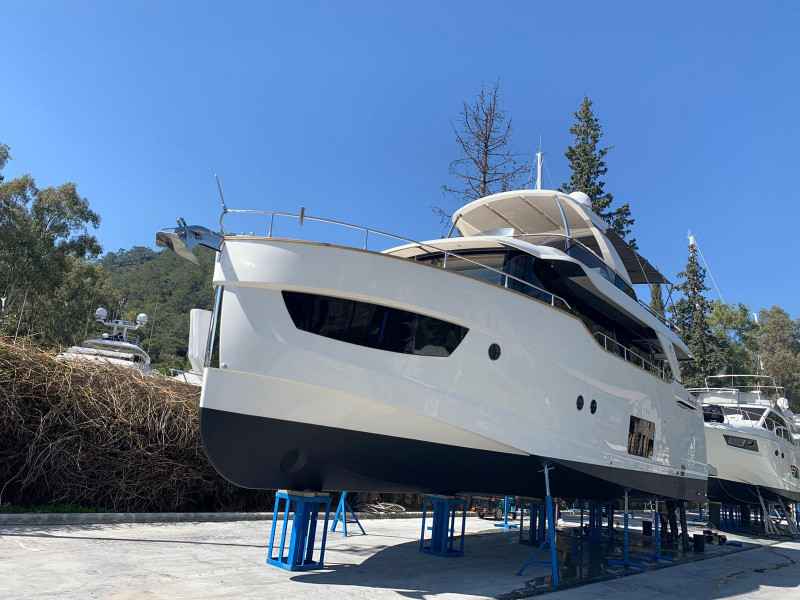Motorboot Absolute 58 Fly