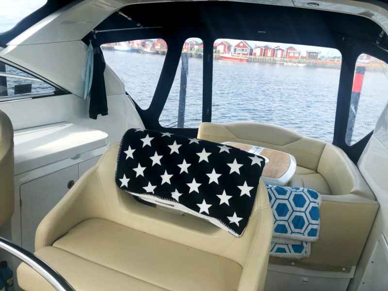 Motorboot Beneteau Monte Carlo 37 Sports Cruiser