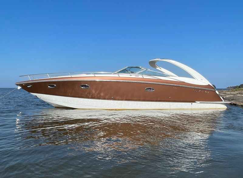 Motorboot Cobalt Boats (US) 360 Performance Cruiser