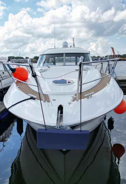 Motorboot Bavaria 35 HT
