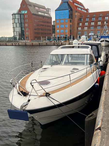 Motorboot Bavaria 35 HT