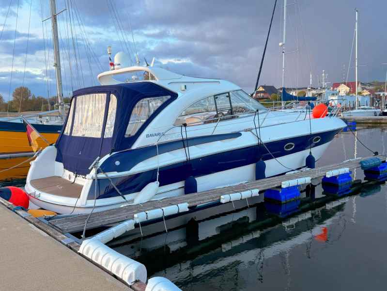 Motorboot Bavaria 35 HT
