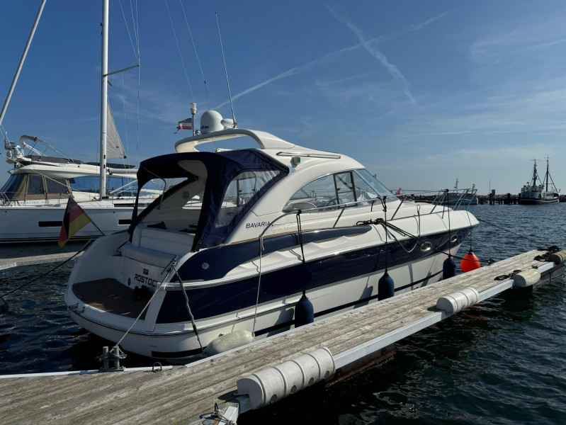 Motorboot Bavaria 35 HT