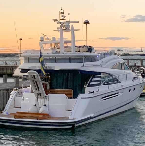 Motorboot Bavaria 35 HT