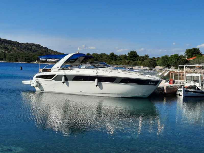 Motorboot Bavaria 36 Sport Open