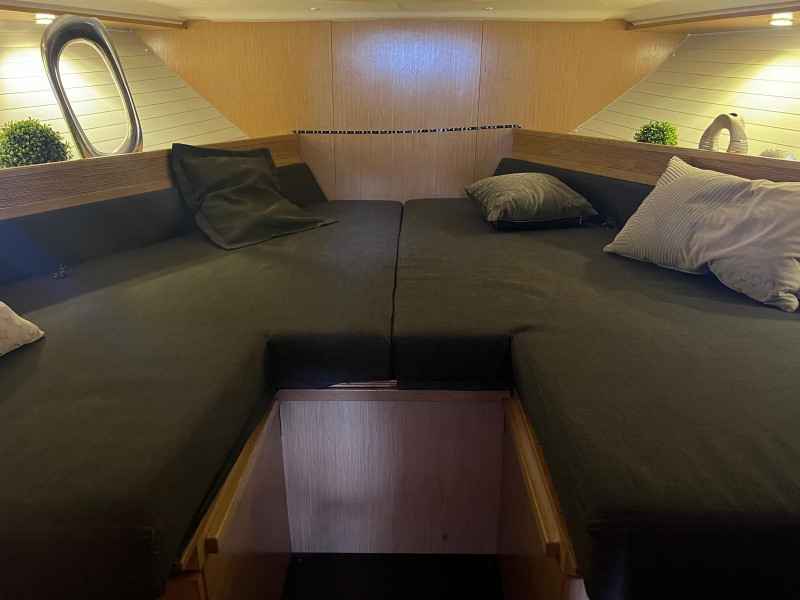 Motorboot Bavaria 37 HT