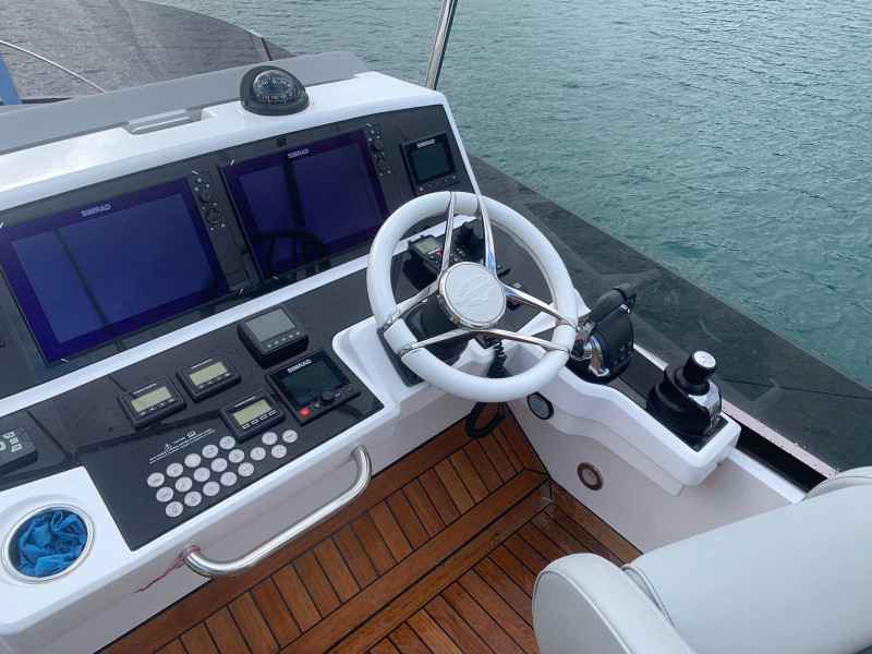 Motorboot Sunseeker Manhattan 52 FLY